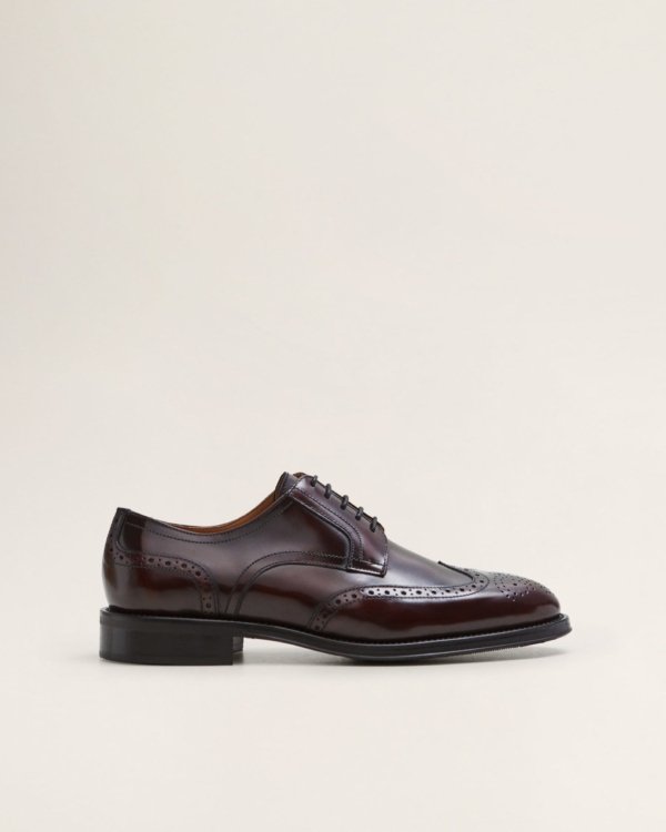 Patent effect leather boots