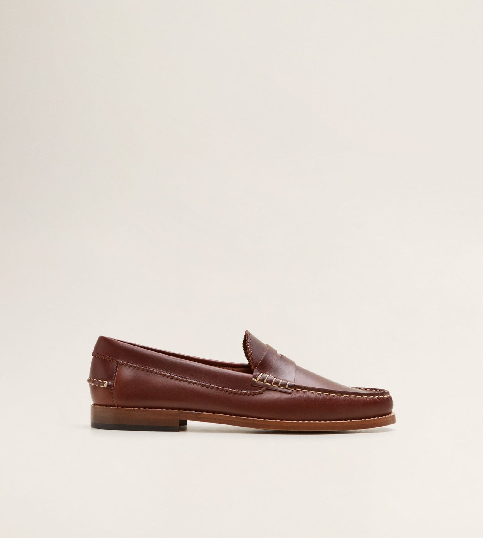 Contrast sole leather sport shoes
